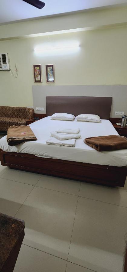 Hotel Shakuntala Palace プリ エクステリア 写真